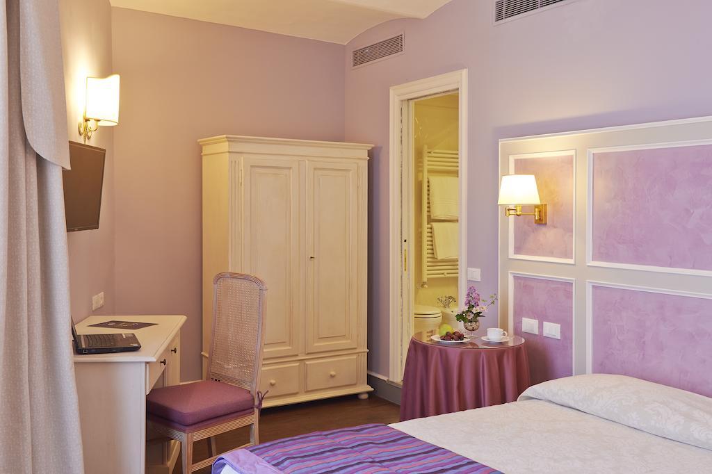 Hotel Firenze Capitale Ruang foto