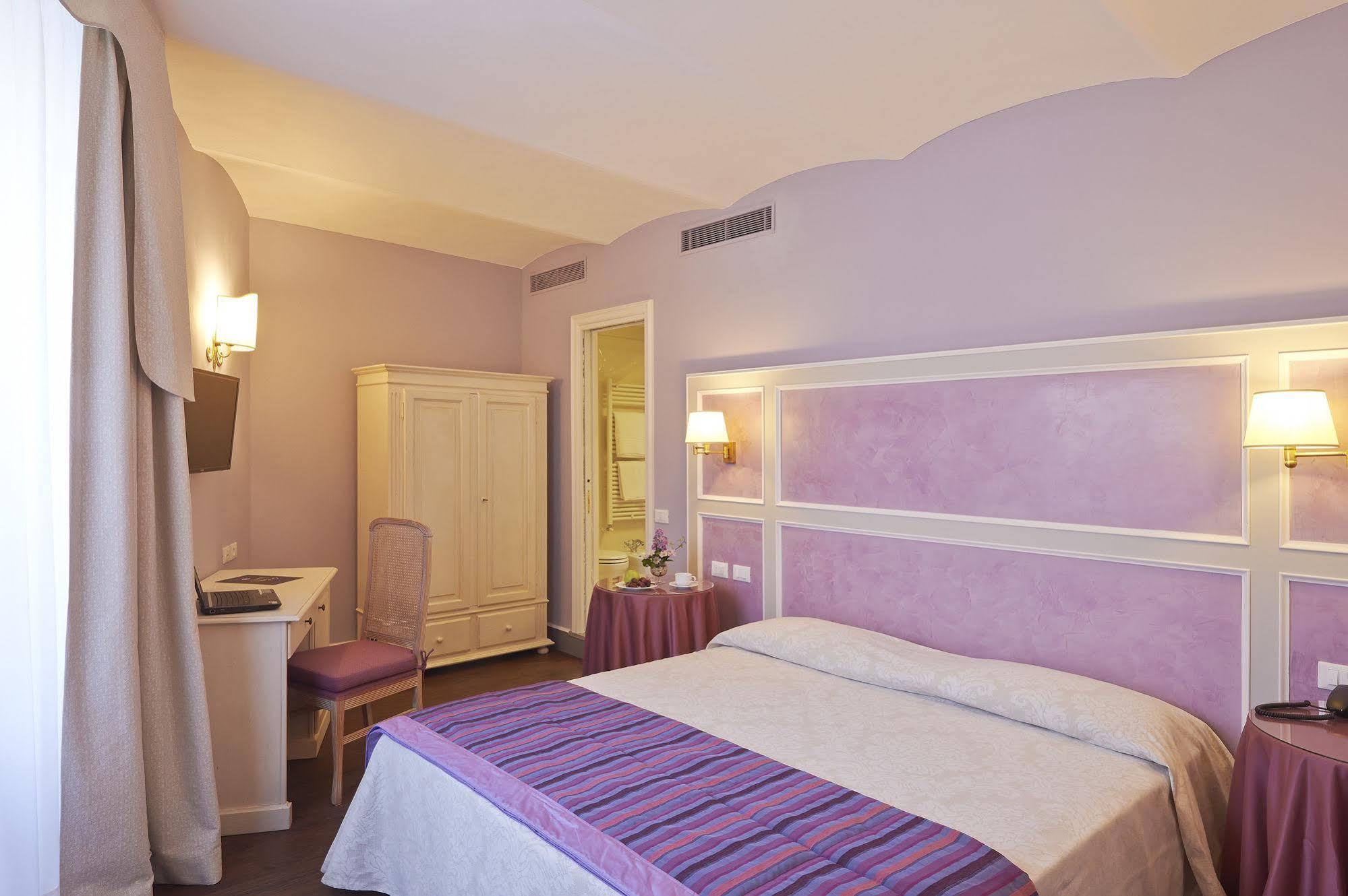 Hotel Firenze Capitale Bagian luar foto