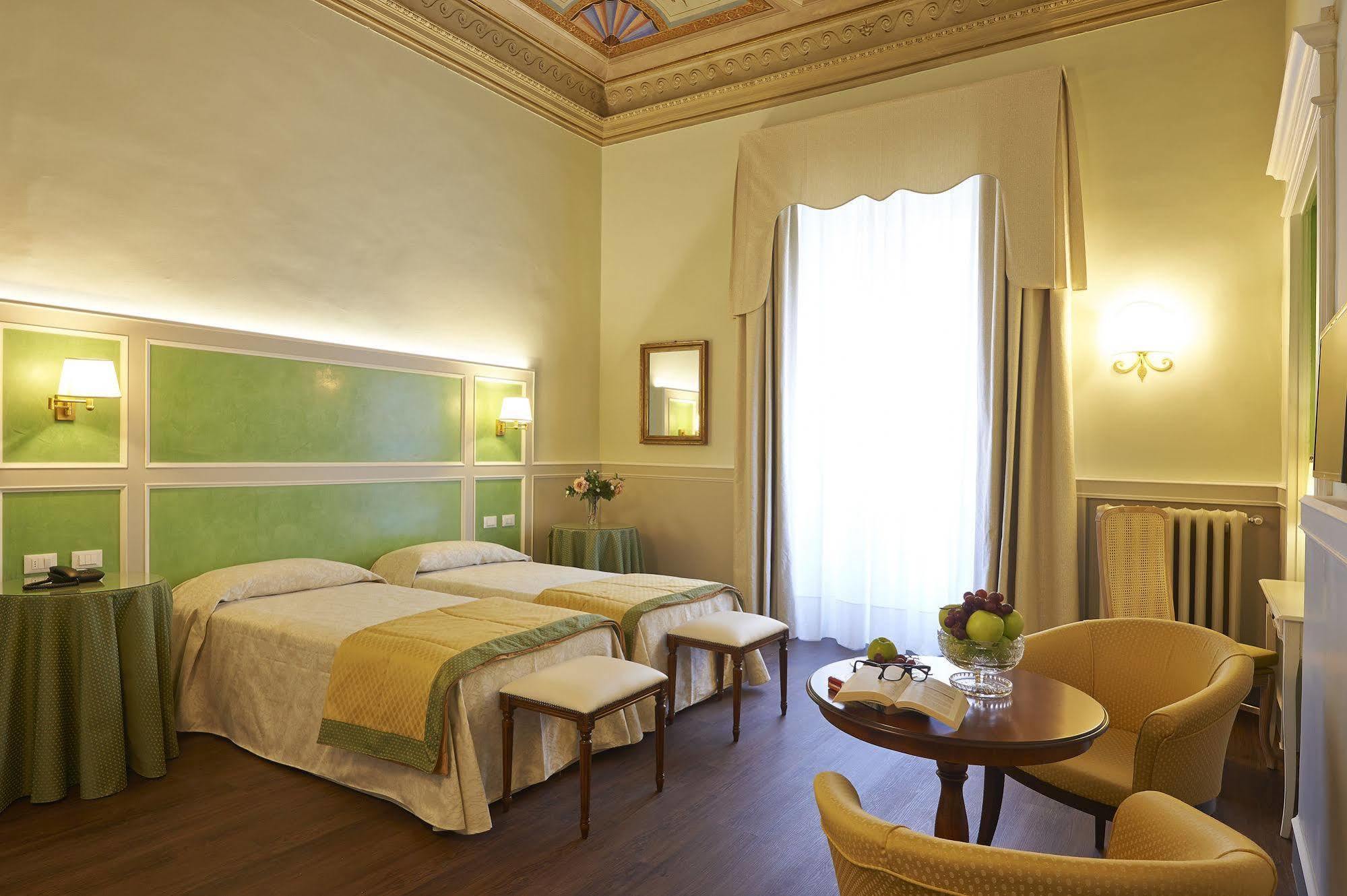 Hotel Firenze Capitale Bagian luar foto